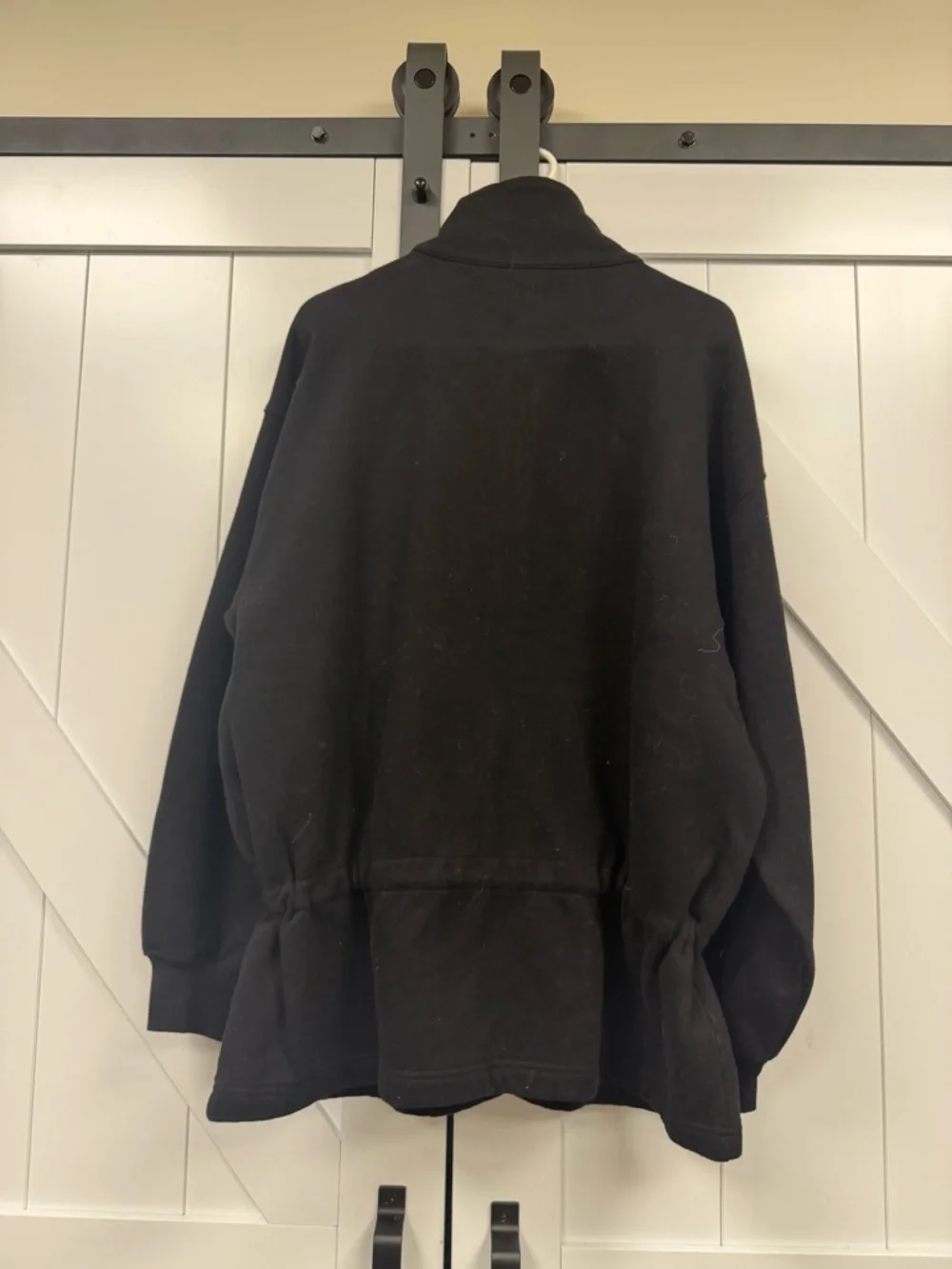 ARITZIA Zip Up - Picture 2 of 3